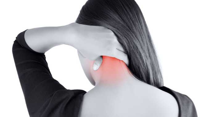 Cara mengatasi nyeri leher bagian belakang sebenarnya bisa Anda lakukan dengan langkah mudah tanpa perlu mengeluarkan uang sedikit pun. Cek selengkapnya, yuk!