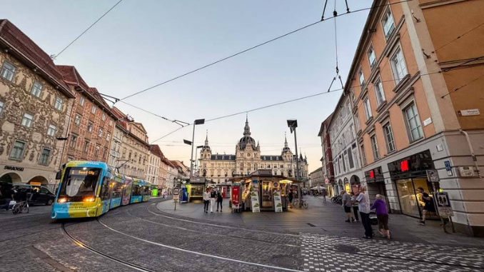 Graz merupakan salah satu kota tua di Austria yang menyimpan sejuta keindahan. Bagi Anda yang penasaran dengan fakta menarik Graz, langsung cek disini!